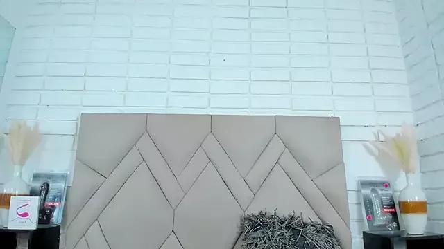 Isis_Osman on StripChat