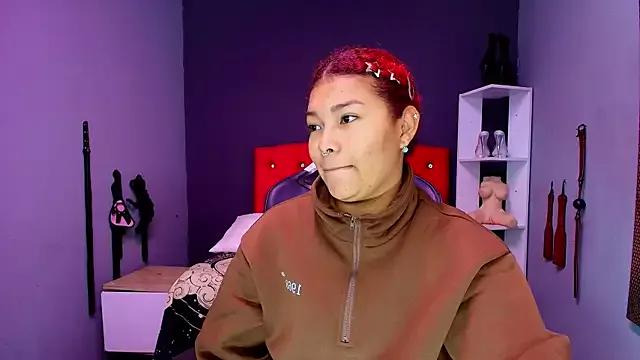 JadaRoberts on StripChat 