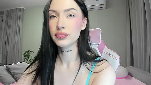 JenniferQueen11 on StripChat 