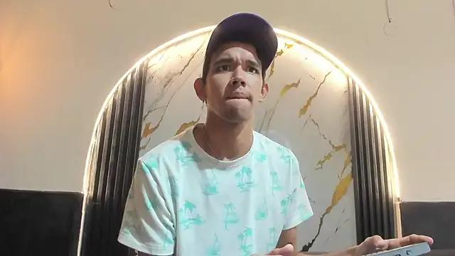 jeremytonner on StripChat 