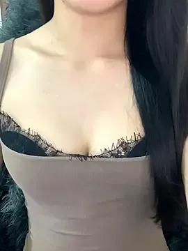 Freechat Jonlie18 on StripChat