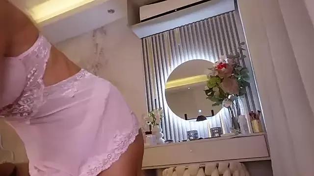 JullyBlair on StripChat 