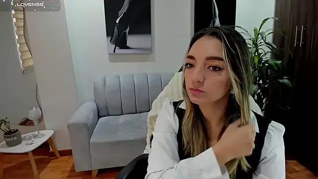 Katapinter on StripChat 