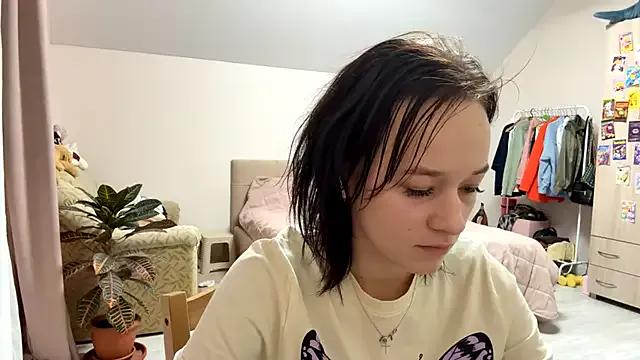 KellySayli on StripChat 