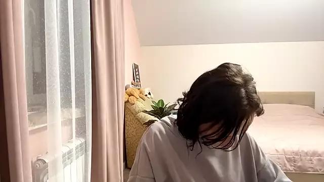 KellySayli on StripChat 