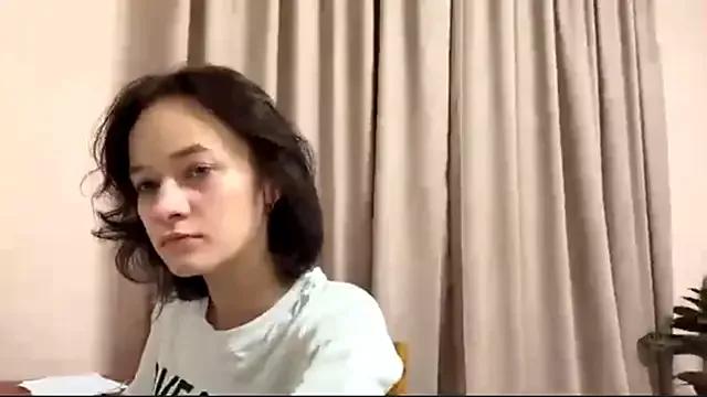 KellySayli on StripChat 