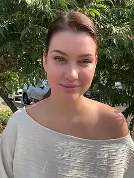 KikiWatson on StripChat 