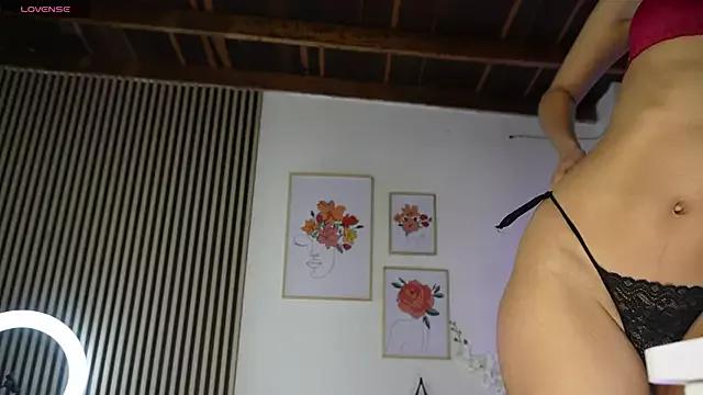 LillyDolls23 on StripChat 