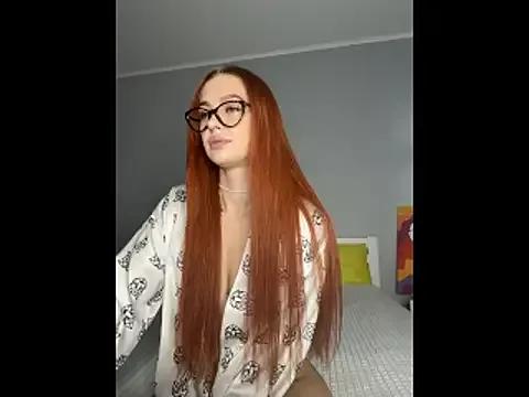 StripChat LittleFox___ is Freechat LittleFox___ — Wet T -shirt +pinch nipples