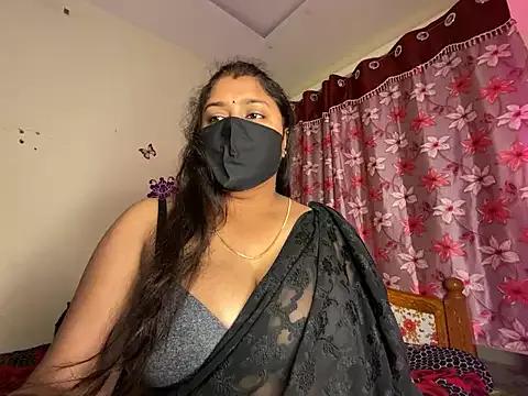 LouleyRanii on StripChat 