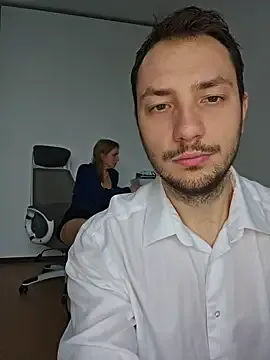 Freechat Lovebackground on StripChat