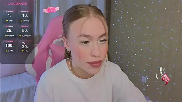 maya_lolly on StripChat 