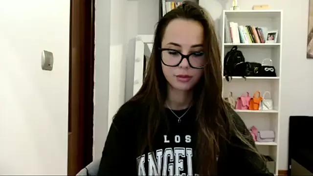 MayaJoy24 on StripChat 