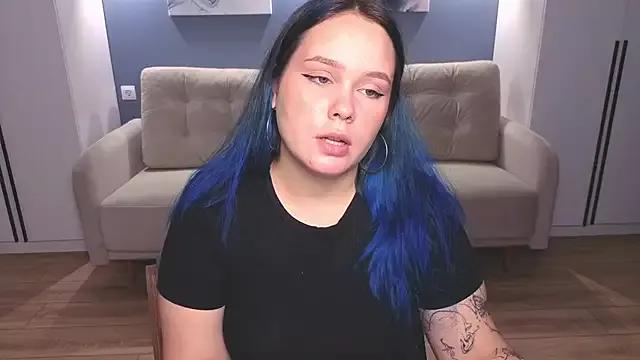 miki_miki_cutie_ on StripChat 