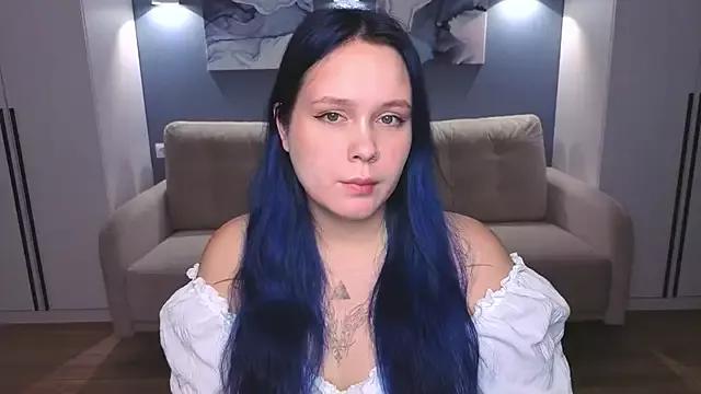 miki_miki_cutie_ on StripChat 