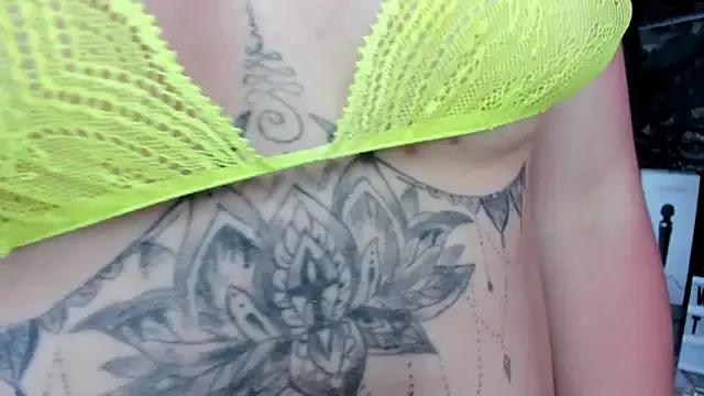 miss__margaret on StripChat 