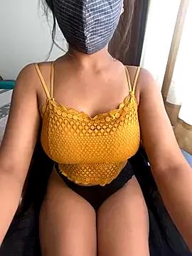 miss_lina on StripChat 