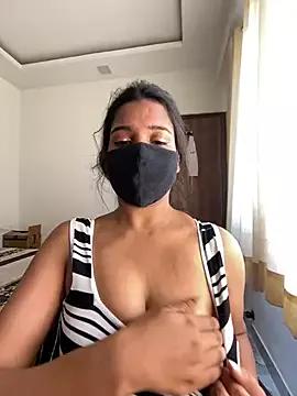 miss_lina on StripChat 