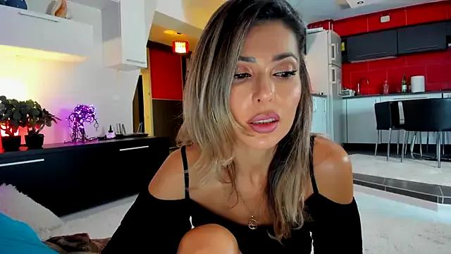 MissSmiley26 on StripChat 