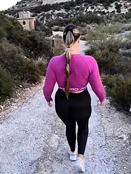 Mona_Plus — Fingers-assand same time in pussy 
