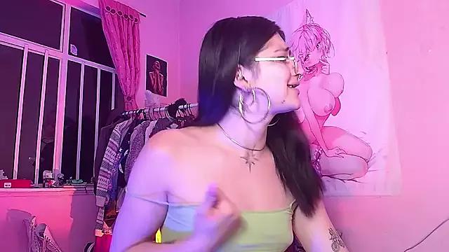 moonfiredancer on StripChat 