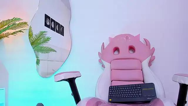 Nina_sweetz12 on StripChat 