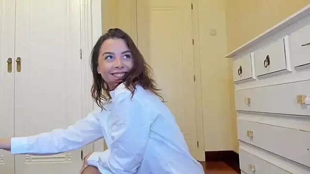 Freechat nycole_new on StripChat