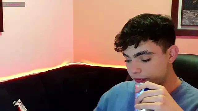 StripChat petitegigant33  is Freechat  petitegigant33 — Naked