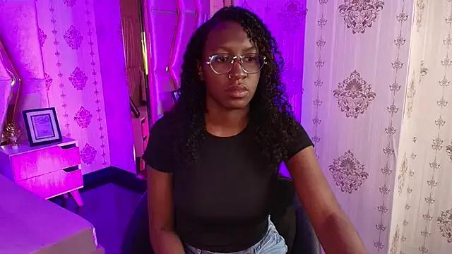 Qeen_blackk on StripChat