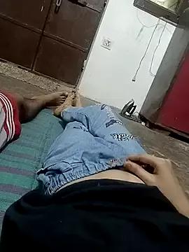 QUEEN-X-CPL on StripChat 