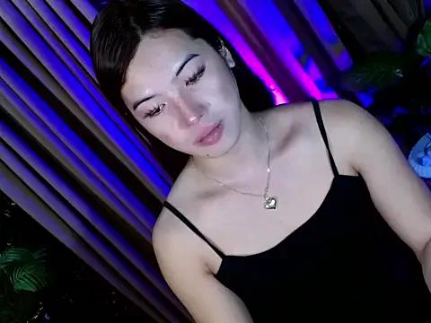 Queen_kendalx19 on StripChat 