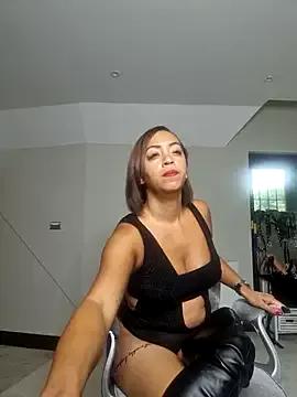 QueenTricks1 on StripChat 