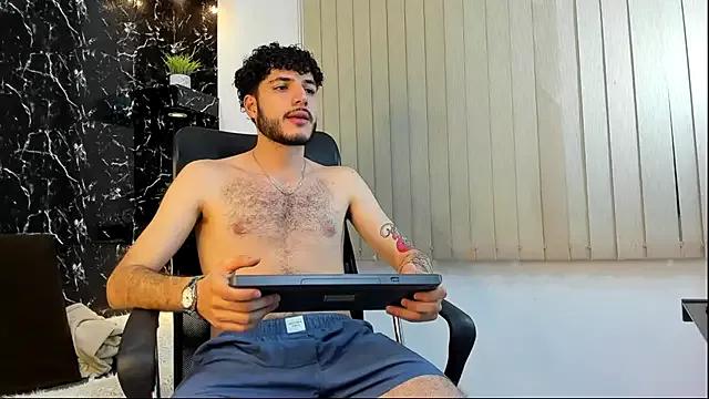 Rafael_Mendezz on StripChat 
