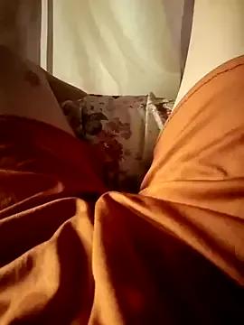 Rini128 on StripChat 