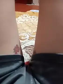 Rini128 on StripChat 
