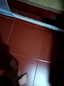 Rini128 on StripChat 
