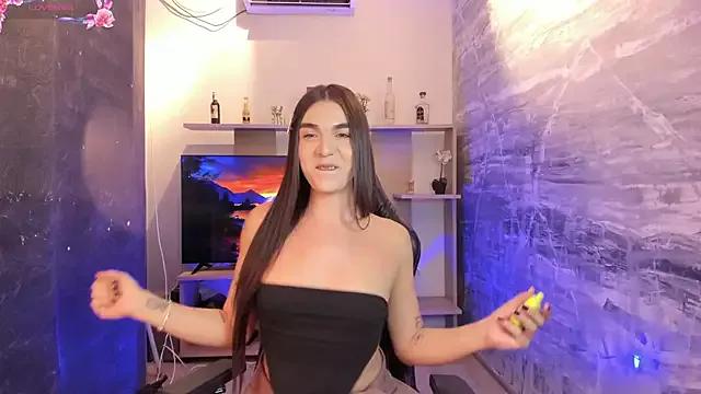 saracaball_ on StripChat 