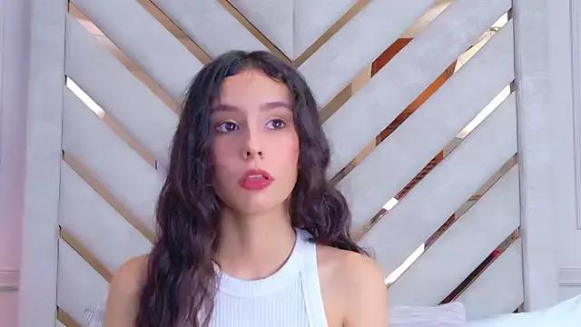 Sarah-Grace on StripChat 