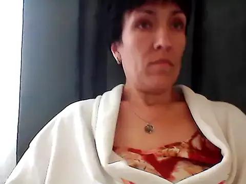 SunnyAmorre on StripChat 