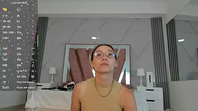 SweetAlana_ on StripChat 