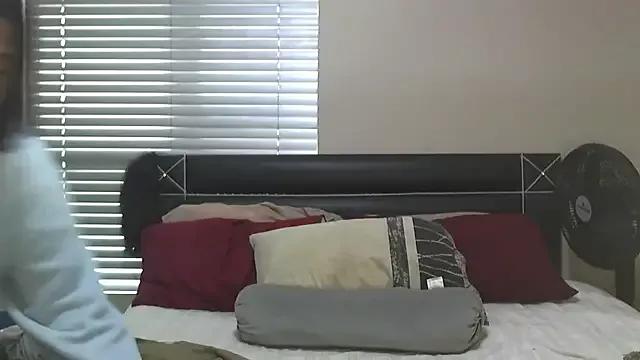 SweetBerryBliss on StripChat 