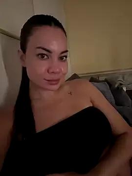 SweetMeiiii on StripChat 