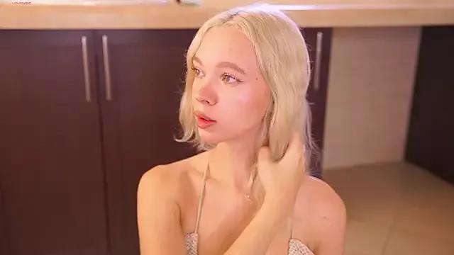 Freechat TastyTiffy on StripChat