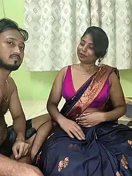 Trending_Couple — Last tipper get one hot video 
