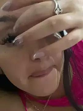 tu-bebitaa on StripChat 