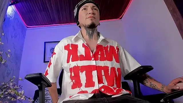 tyler_jones_ — Striptease and shake ass