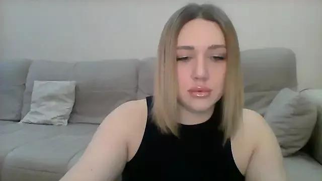 VickyLove047 on StripChat 