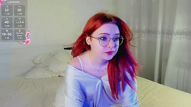 ZaraDarrel on StripChat 